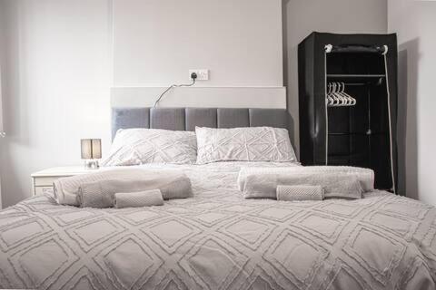 Flow Homes Stoke-on-Trent Екстериор снимка