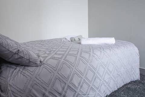 Flow Homes Stoke-on-Trent Стая снимка